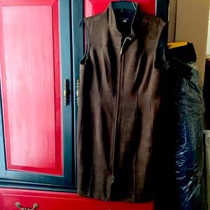 Gorgeous suede brown dress with classy front zipper